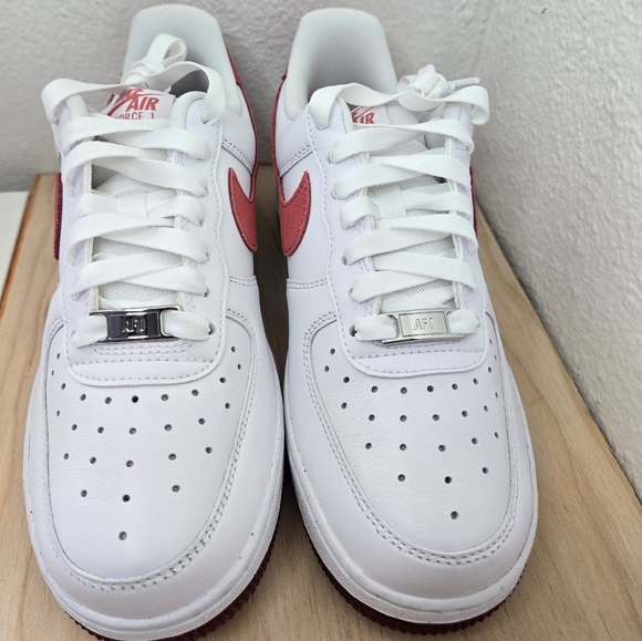 Womes AIR FORCE 1 '07 White/Adobe-Team Red FQ7626 100 - Picture 7 of 8